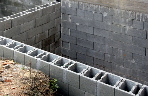 Leier beton falazóelemek