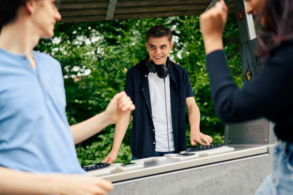 Yalp interaktív kültéri játékok - Eticon Kft. 5 interaktív