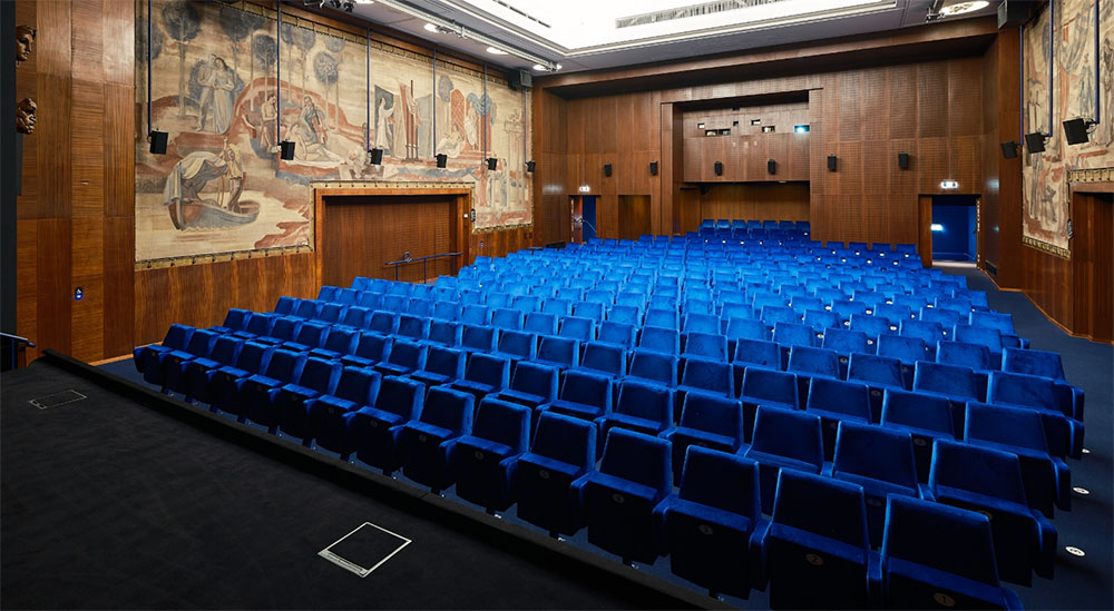 Megújultak a bécsi Stadtkino székei a Stulwerk Kft. szakembereinek keze nyomán 1 Megújultak a bécsi Stadtkino székei a Stulwerk Kft szakembereinek keze nyomán