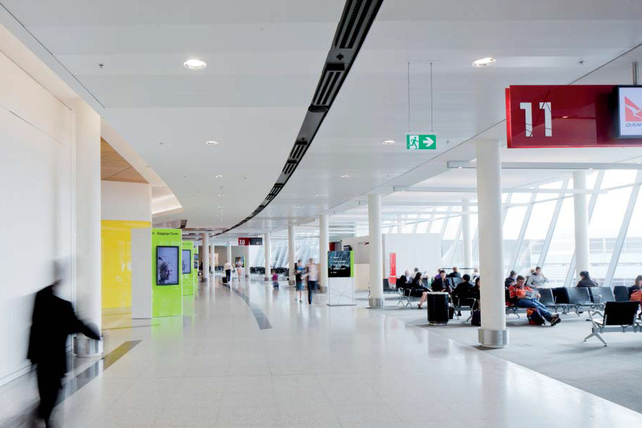 Lindner_Fém_álmennyezet