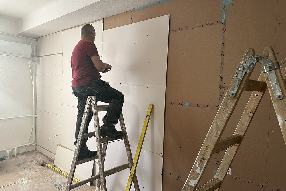 PhoneStar Finish innováció a hangszigetelésben akár REI 90 tűzállósággal